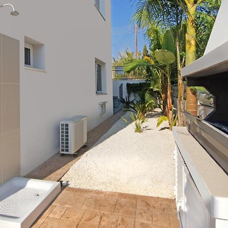 Villa Eden Ayia Napa Bagian luar foto
