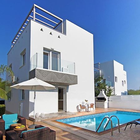 Villa Eden Ayia Napa Bagian luar foto