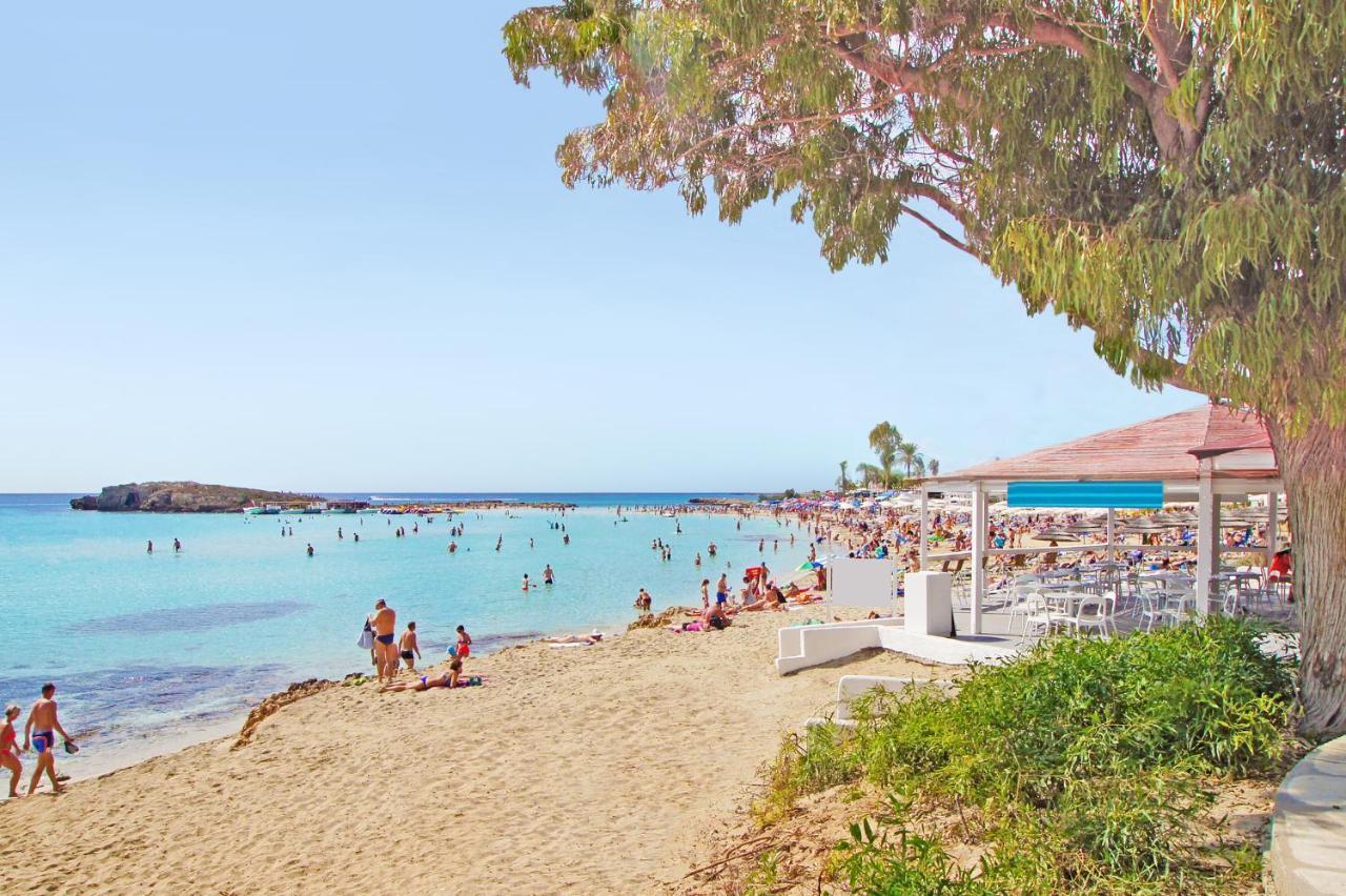 Villa Eden Ayia Napa Bagian luar foto